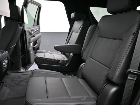 Used 2024 GMC Yukon Denali w/ Denali Reserve Package AWD/4WD image 16