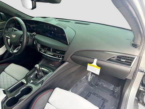 Used 2025 Cadillac CT5 V Blackwing w/ Carbon Fiber 1 Package RWD image 13