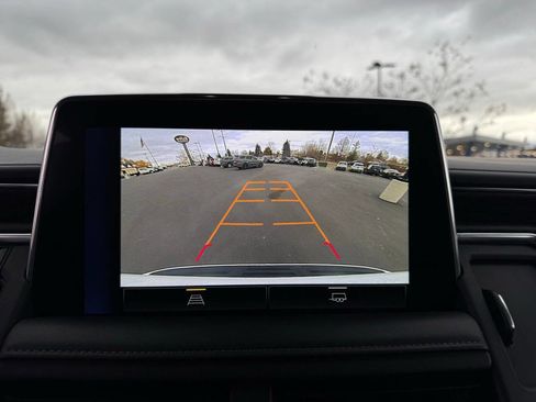 Used 2023 Chevrolet Suburban LT image 24