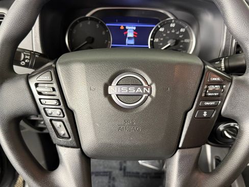 Used 2023 Nissan Frontier SV w/ Midnight Edition Package image 14