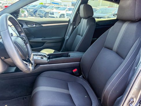 Used 2019 Honda Civic EX image 17