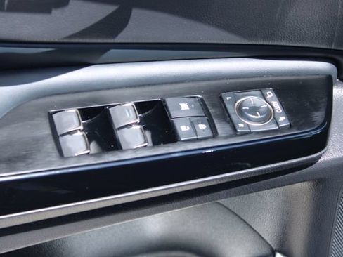 Used 2025 Lexus ES 300h w/ Premium Package FWD image 10