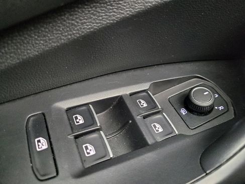 Used 2024 Volkswagen Jetta SE image 27