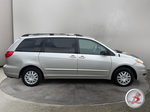 Used 2006 Toyota Sienna CE image 8