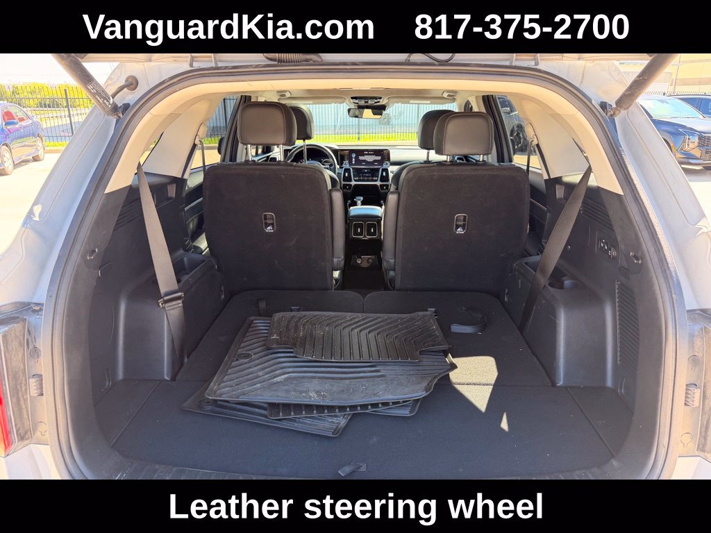 Used 2023 Kia Sorento SX AWD/4WD image 17
