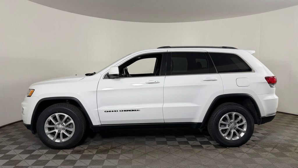 Used 2021 Jeep Grand Cherokee Laredo AWD/4WD image 5