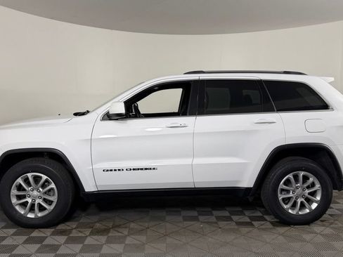 Used 2021 Jeep Grand Cherokee Laredo AWD/4WD image 5