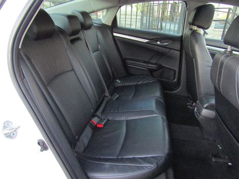 Used 2017 Honda Civic Touring image 13