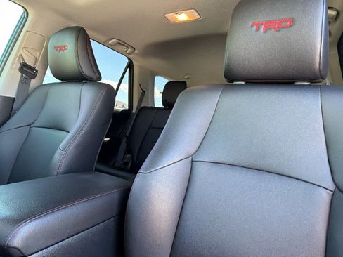 Certified 2024 Toyota 4Runner TRD Off-Road Premium w/ Moonroof Package AWD/4WD image 11