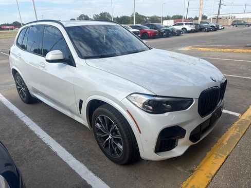 Used 2023 BMW X5 sDrive40i w/ M Sport Package RWD image 9