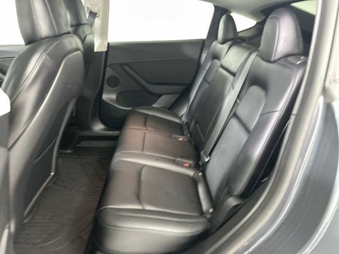 Used 2022 Tesla Model Y Performance image 23