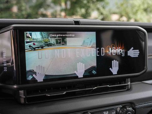 New 2026 Jeep Gladiator Sport image 21