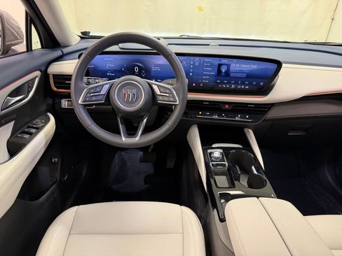 Used 2025 Buick Envision Avenir AWD/4WD image 30