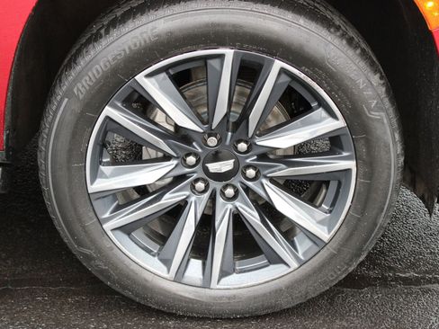 Used 2022 Cadillac Escalade ESV Sport w/ Touring Package image 11