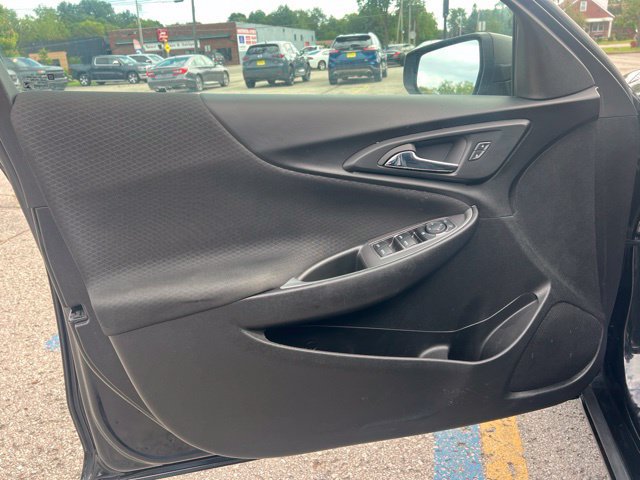 Used 2024 Chevrolet Malibu LT FWD image 15