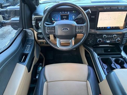 Used 2023 Ford F250 Lariat w/ Chrome Package image 11