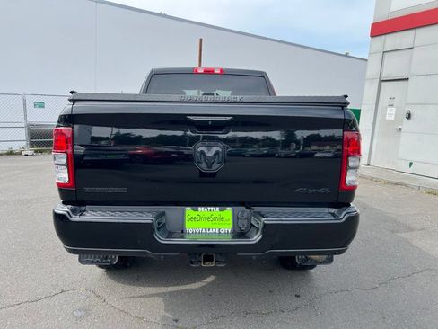 Used 2019 RAM 2500 Big Horn w/ Black Appearance Package AWD/4WD image 5