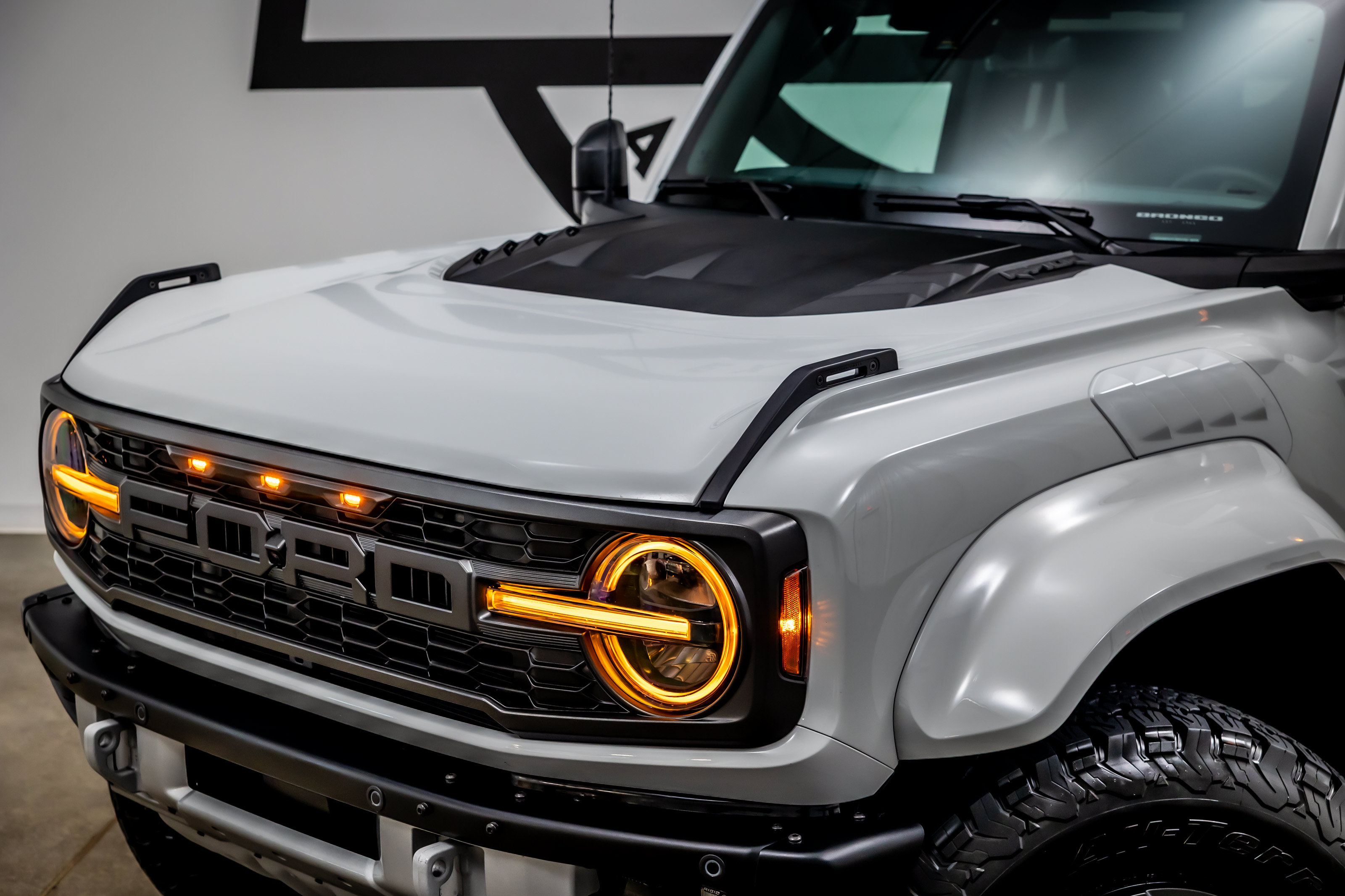 Used 2026 Ford Bronco Raptor w/ Interior Carbon Fiber Pack AWD/4WD image 22