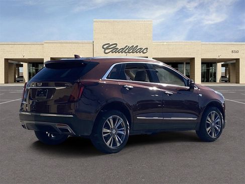 Certified 2022 Cadillac XT5 Premium Luxury w/ Platinum Package image 5