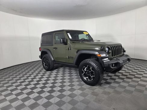 Used 2021 Jeep Wrangler Sport AWD/4WD image 3