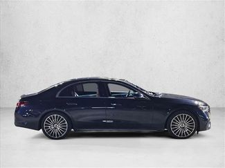 Used 2024 Mercedes-Benz E 350 4MATIC Sedan video 2