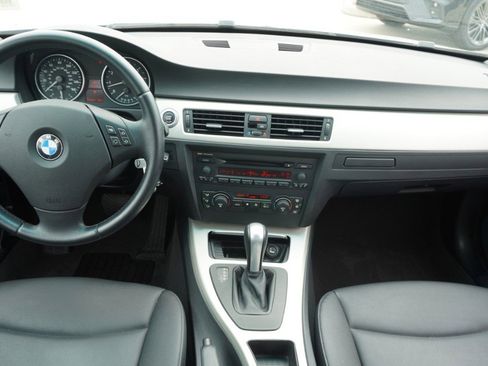Used 2006 BMW 325i Sedan RWD image 22