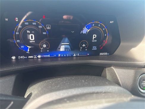 Certified 2024 Chevrolet Colorado Trail Boss w/ Advanced Trailering Package image 9