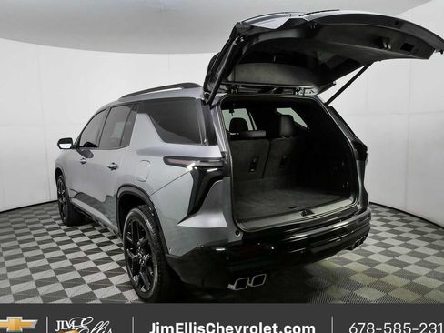 Certified 2024 Chevrolet Traverse RS FWD image 34
