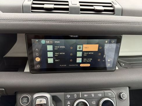 Used 2023 Land Rover Defender 110 S image 16