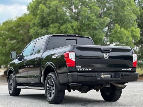 Used 2018 Nissan Titan PRO-4X AWD/4WD image 7
