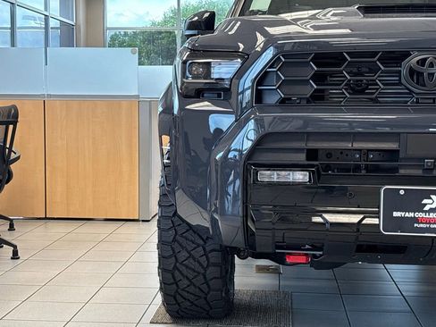 New 2026 Toyota 4Runner TRD Sport Premium AWD/4WD image 2