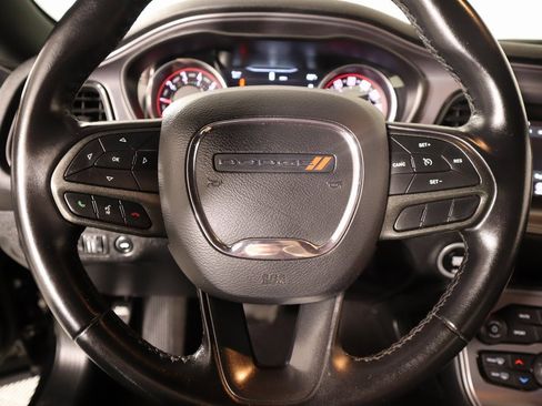 Used 2023 Dodge Challenger GT image 3