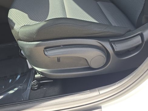 Certified 2023 Kia Soul LX FWD image 20