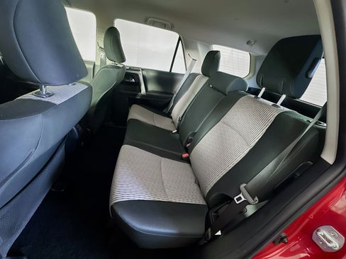 Used 2024 Toyota 4Runner SR5 image 27