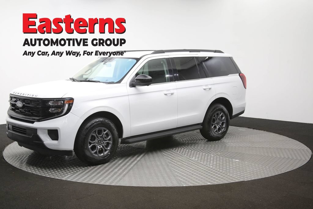 Used 2025 Ford Expedition Active AWD/4WD image 57