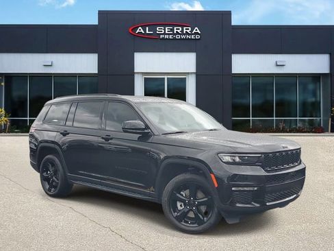 Used 2024 Jeep Grand Cherokee L Limited w/ Black Appearance Package AWD/4WD image 1