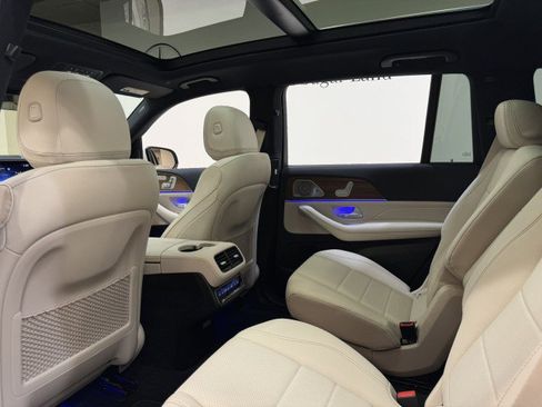 Certified 2025 Mercedes-Benz GLS 450 4MATIC image 14