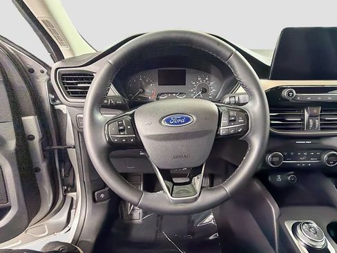 Used 2021 Ford Escape SE w/ SE Sport Appearance Package AWD/4WD image 13