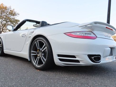 Used 2012 Porsche 911 Turbo S Cabriolet AWD/4WD image 16
