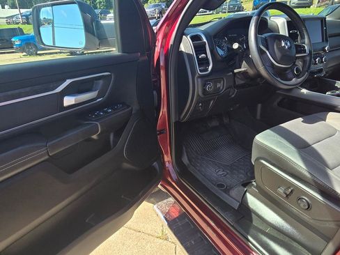 Used 2023 RAM 1500 Big Horn AWD/4WD image 11