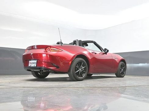 Used 2025 MAZDA MX-5 Miata Sport RWD image 38