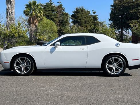 Used 2022 Dodge Challenger R/T image 7