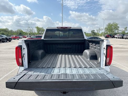 Used 2024 GMC Sierra 1500 AT4X w/ AT4X AEV Edition AWD/4WD image 20