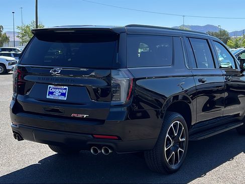Certified 2025 Chevrolet Suburban RST w/ Comfort Package AWD/4WD image 5