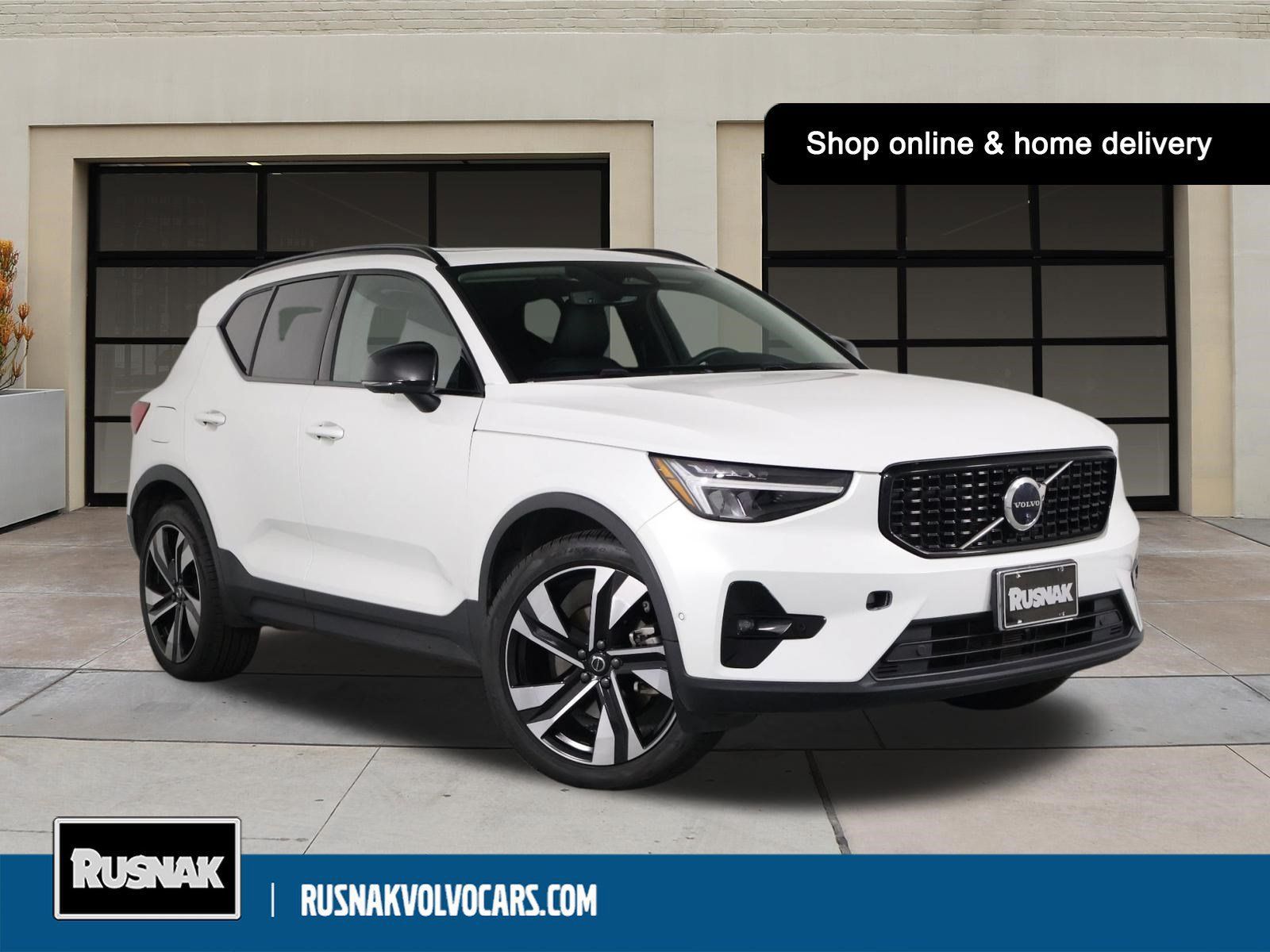 Used 2023 Volvo XC40 B5 Ultimate w/ Protection Package Premier AWD/4WD image 1