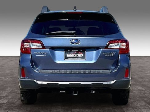 Used 2017 Subaru Outback 2.5i Premium AWD/4WD image 6