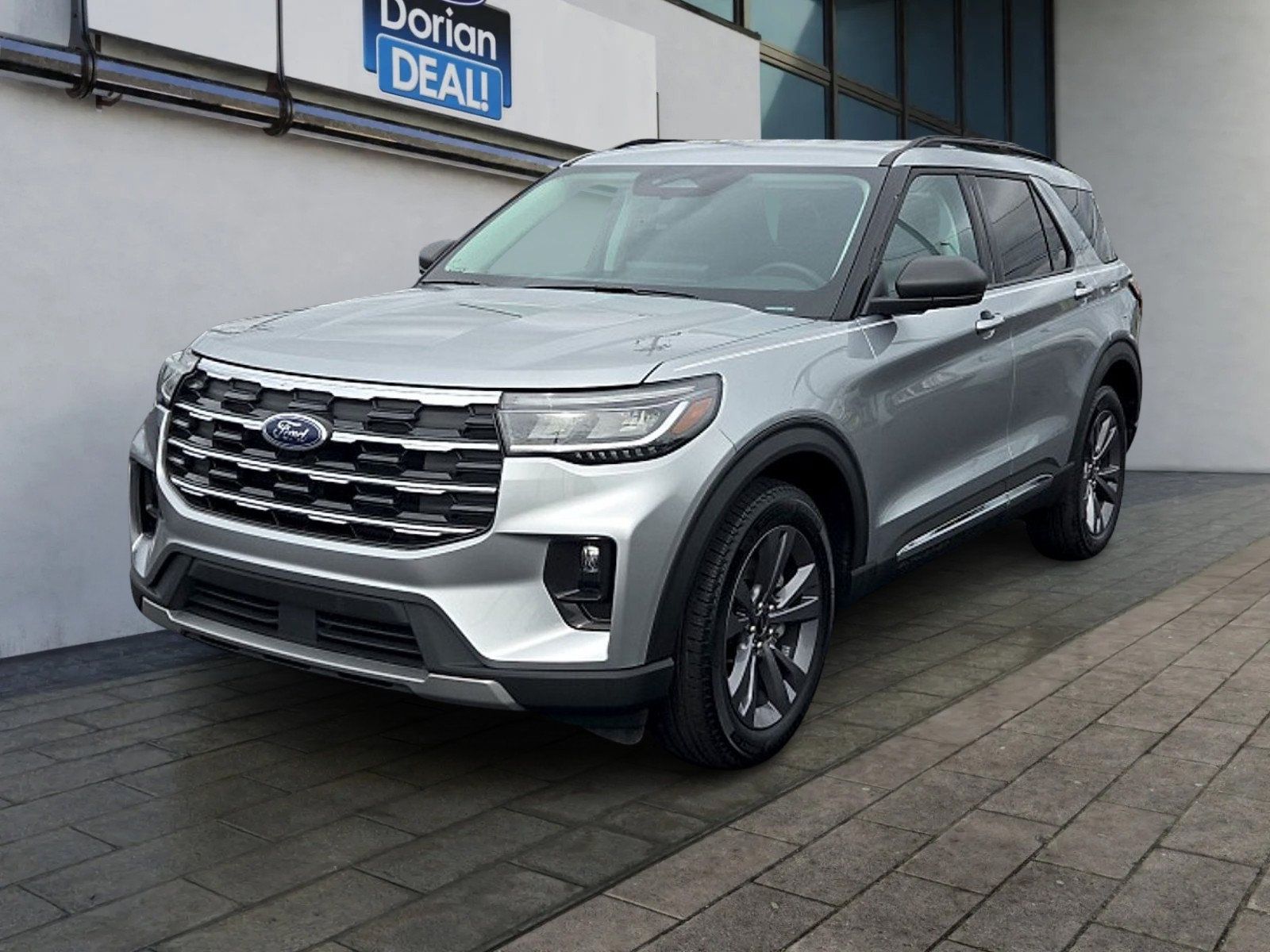 Used 2025 Ford Explorer Active w/ Active Comfort Package AWD/4WD image 7