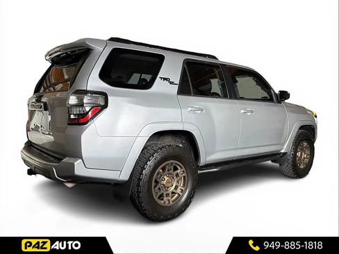 Used 2020 Toyota 4Runner TRD Off-Road AWD/4WD image 5