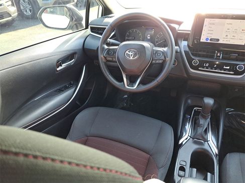 Used 2023 Toyota Corolla SE image 10