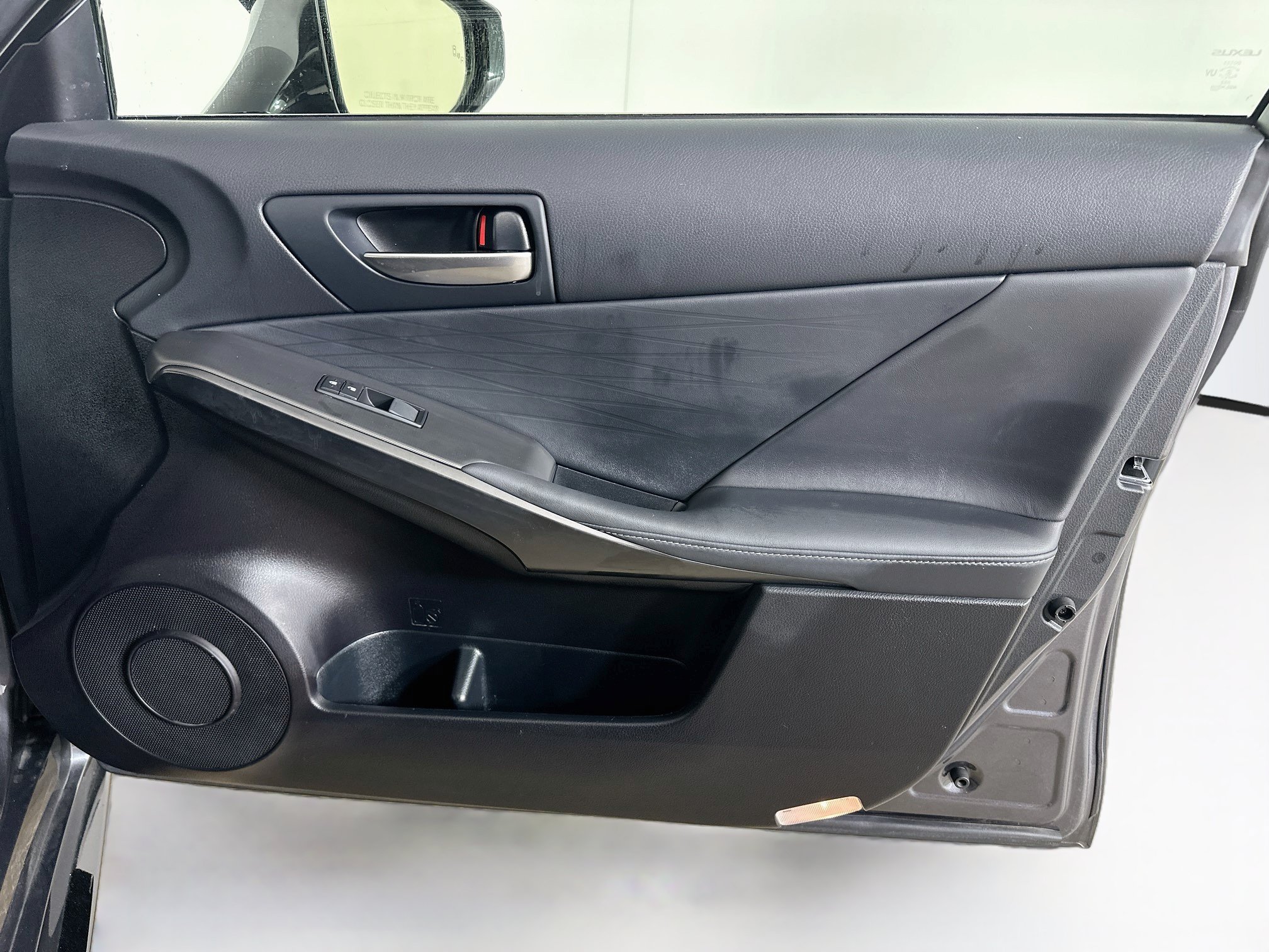 Used 2022 Lexus IS 350 F Sport RWD image 33
